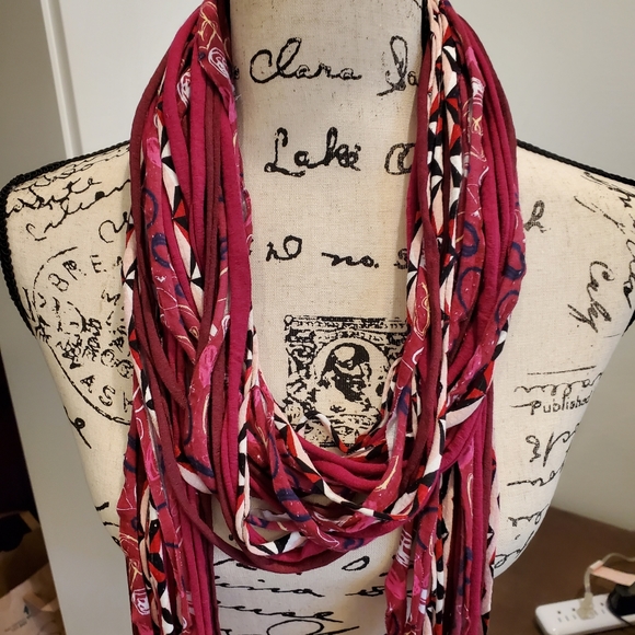 Scarf - Picture 3 of 3